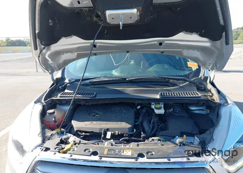 2017 Ford Escape Se z USA, uszkodzony, nr VIN 1FMCU9GDXHUC75938